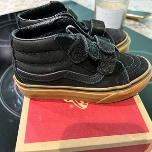 Vans toddler 10.5 Velcro shoes
